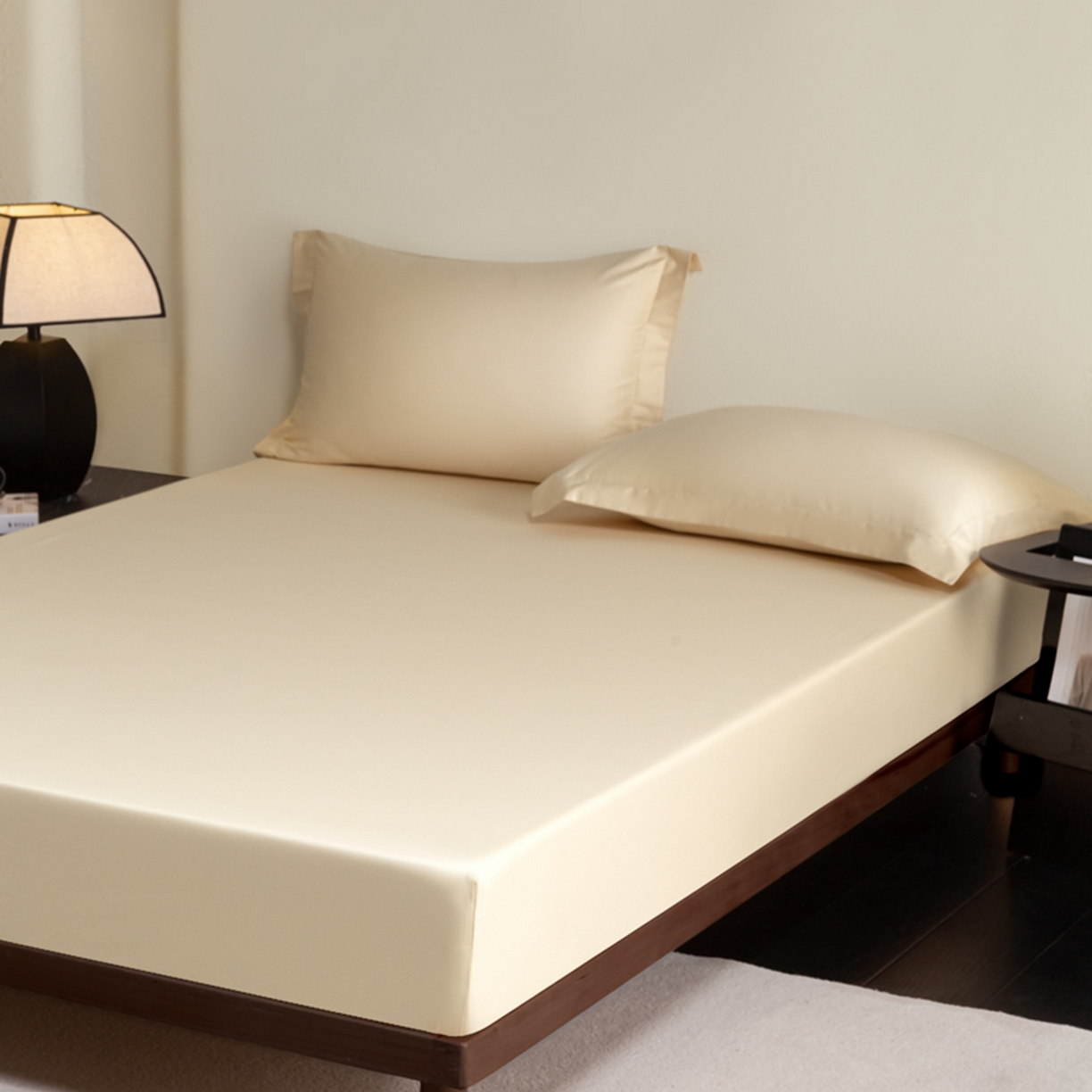 91家纺网 家纺一手货源 找家纺 秀色家纺 2026新款高端Pro+全棉纯棉床笠三件套纯棉床垫保护套简约纯色床套防尘罩单件 梦易-奶昔白