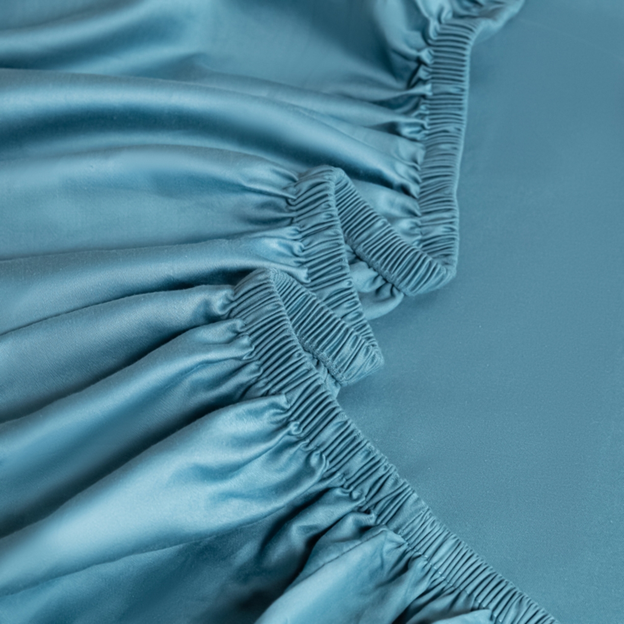 91家纺网 家纺一手货源 找家纺 秀色家纺 2026新款高端Pro+全棉纯棉床笠三件套纯棉床垫保护套简约纯色床套防尘罩单件 梦易-雾霾蓝