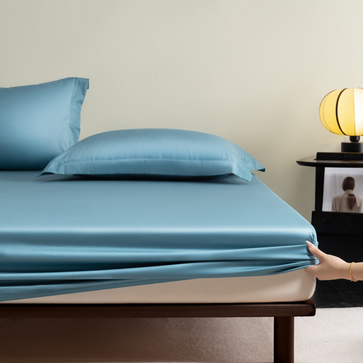 91家纺网 家纺一手货源 找家纺 秀色家纺 2026新款高端Pro+全棉纯棉床笠三件套纯棉床垫保护套简约纯色床套防尘罩单件 梦易-雾霾蓝