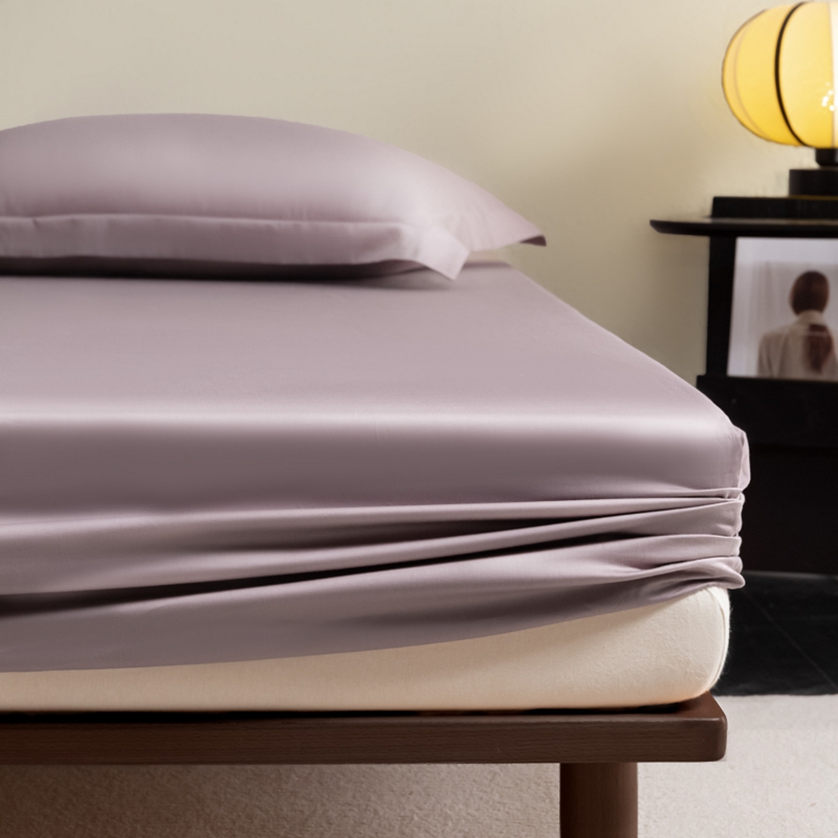 91家纺网 家纺一手货源 找家纺 秀色家纺 2026新款高端Pro+全棉纯棉床笠三件套纯棉床垫保护套简约纯色床套防尘罩单件 梦易-香芋紫