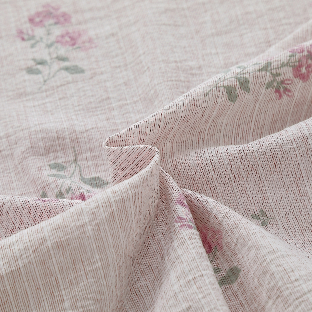 91家纺网 家纺一手货源 找家纺 恋之语 2026新款全棉花边色织水洗棉花边四件套 粉雾小花