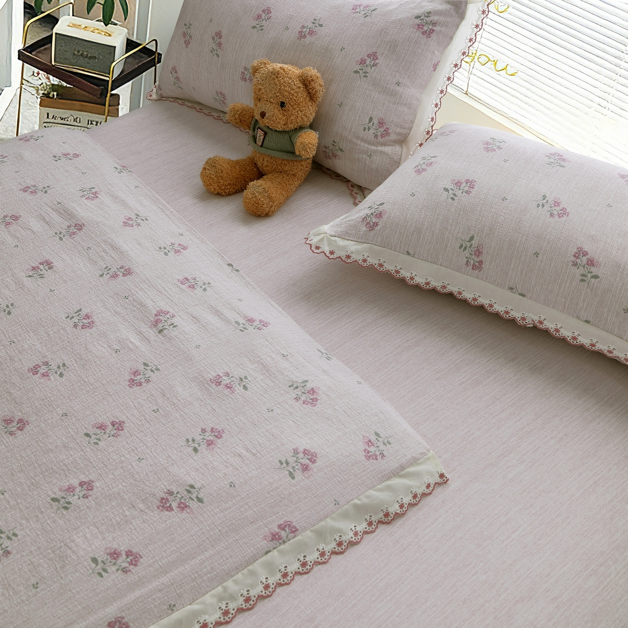 91家纺网 家纺一手货源 找家纺 恋之语 2026新款全棉花边色织水洗棉花边四件套 粉雾小花