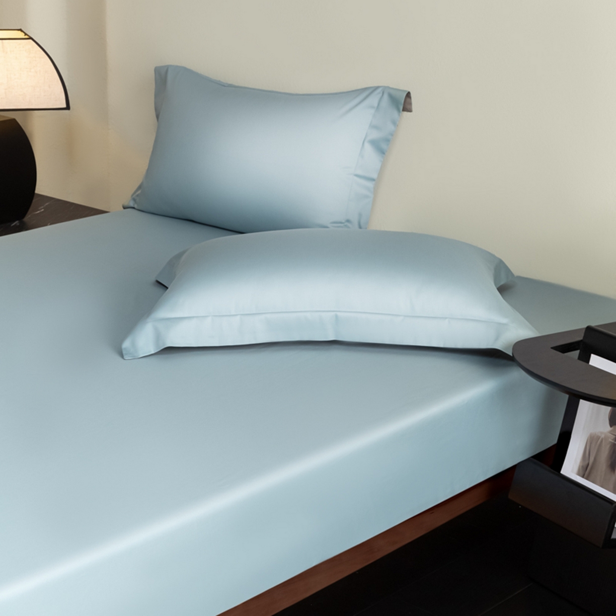 91家纺网 家纺一手货源 找家纺 秀色家纺 2026新款高端Pro+全棉纯棉床笠三件套纯棉床垫保护套简约纯色床套防尘罩单件 梦易-郁兰