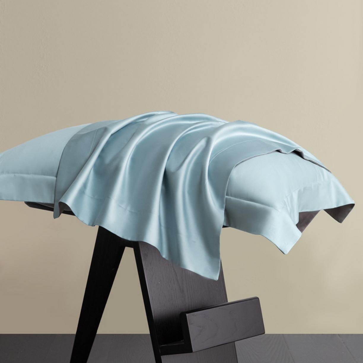 91家纺网 家纺一手货源 找家纺 秀色家纺 2026新款高端Pro+全棉纯棉床笠三件套纯棉床垫保护套简约纯色床套防尘罩单件 梦易-郁兰