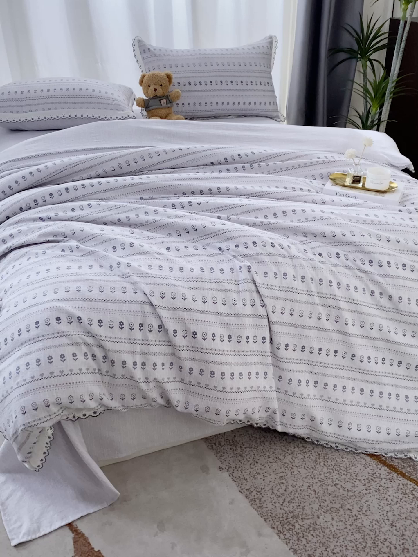 91家纺网 家纺一手货源 找家纺 恋之语 2026新款全棉花边色织水洗棉花边四件套 灰调条纹