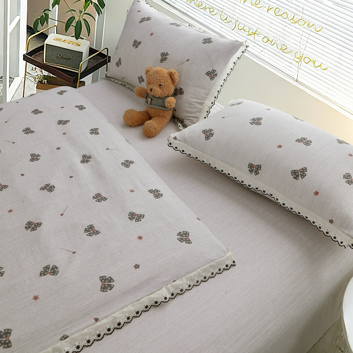 91家纺网 家纺一手货源 找家纺 恋之语 2026新款全棉花边色织水洗棉花边四件套 墨蝶轻舞