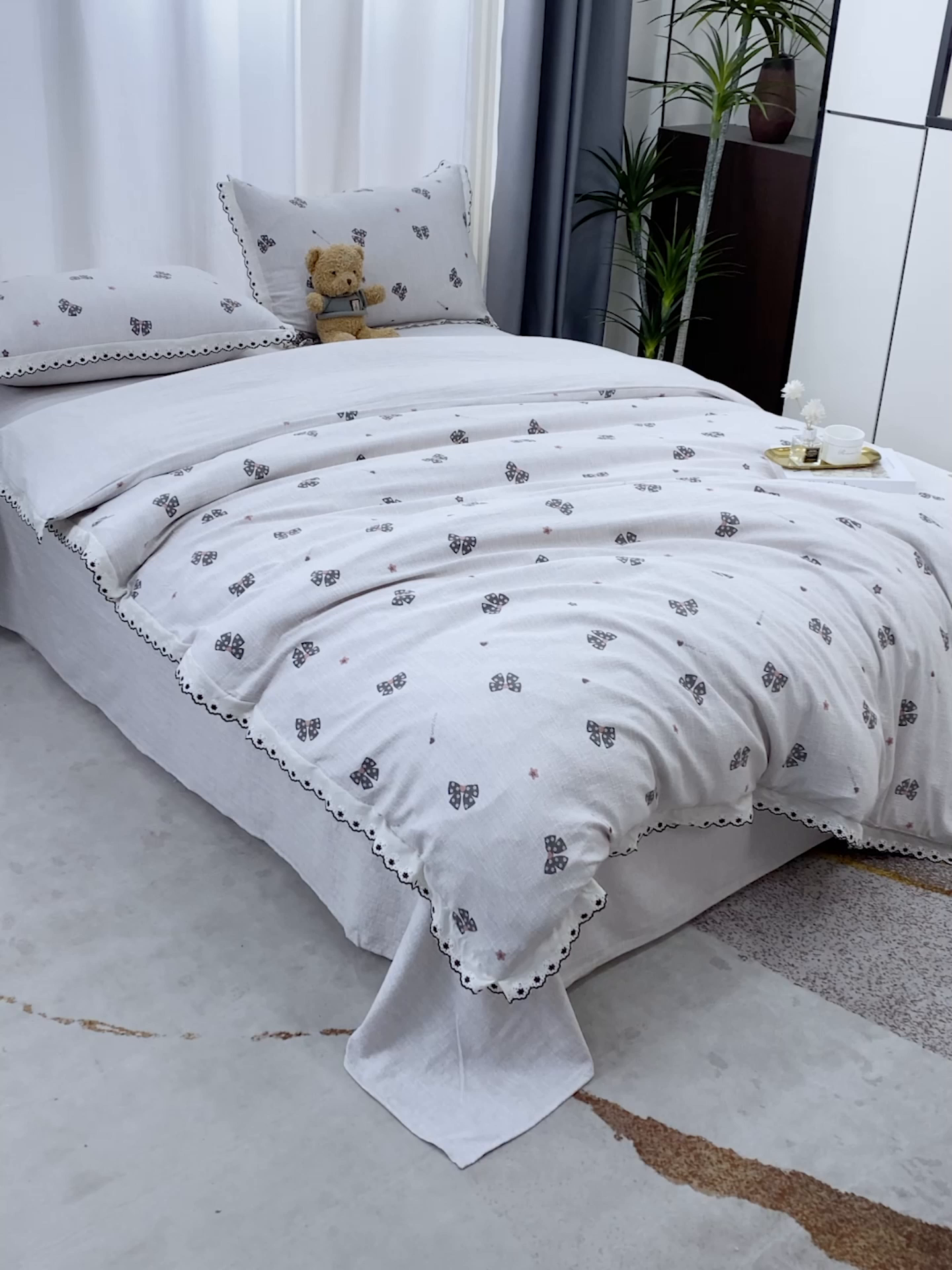 91家纺网 家纺一手货源 找家纺 恋之语 2026新款全棉花边色织水洗棉花边四件套 墨蝶轻舞