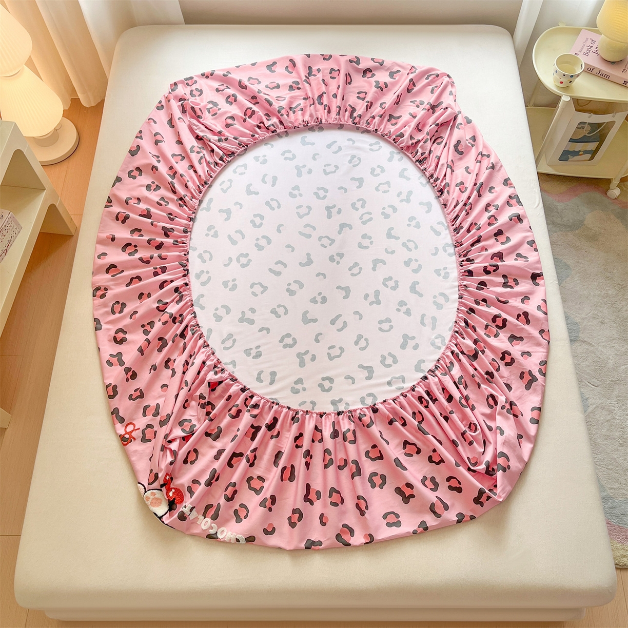 91家纺网 家纺一手货源 找家纺 笙意家纺 2026新款50S全棉纯棉毛巾绣单品床笠床笠单件 粉豹纹喵