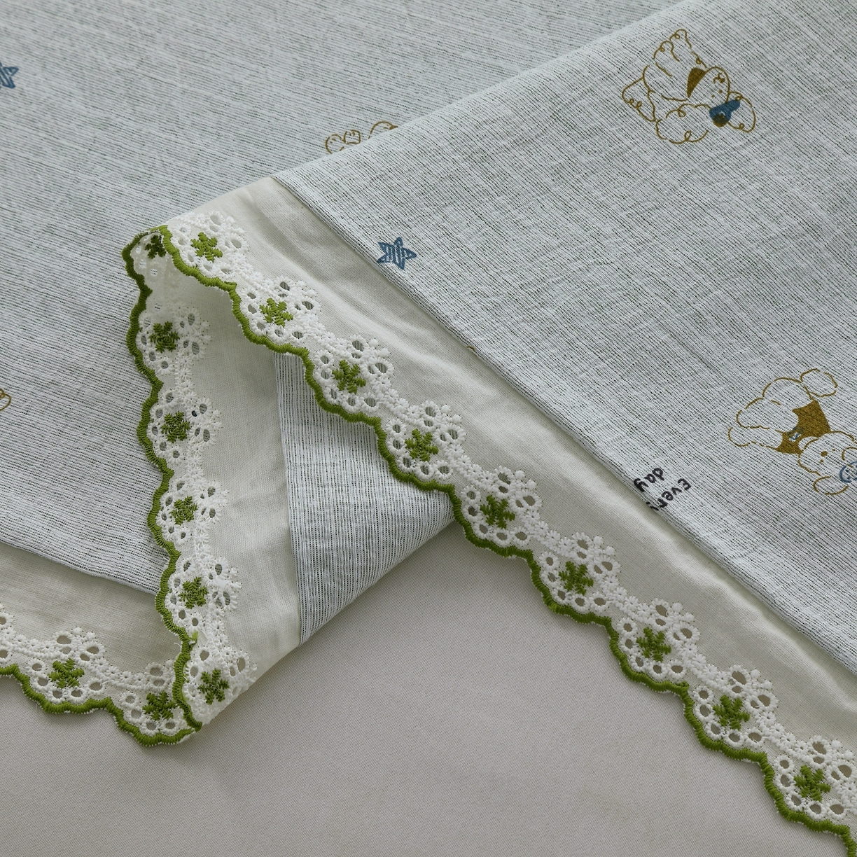 91家纺网 家纺一手货源 找家纺 恋之语 2026新款全棉花边色织水洗棉花边四件套 浅蓝萌宠