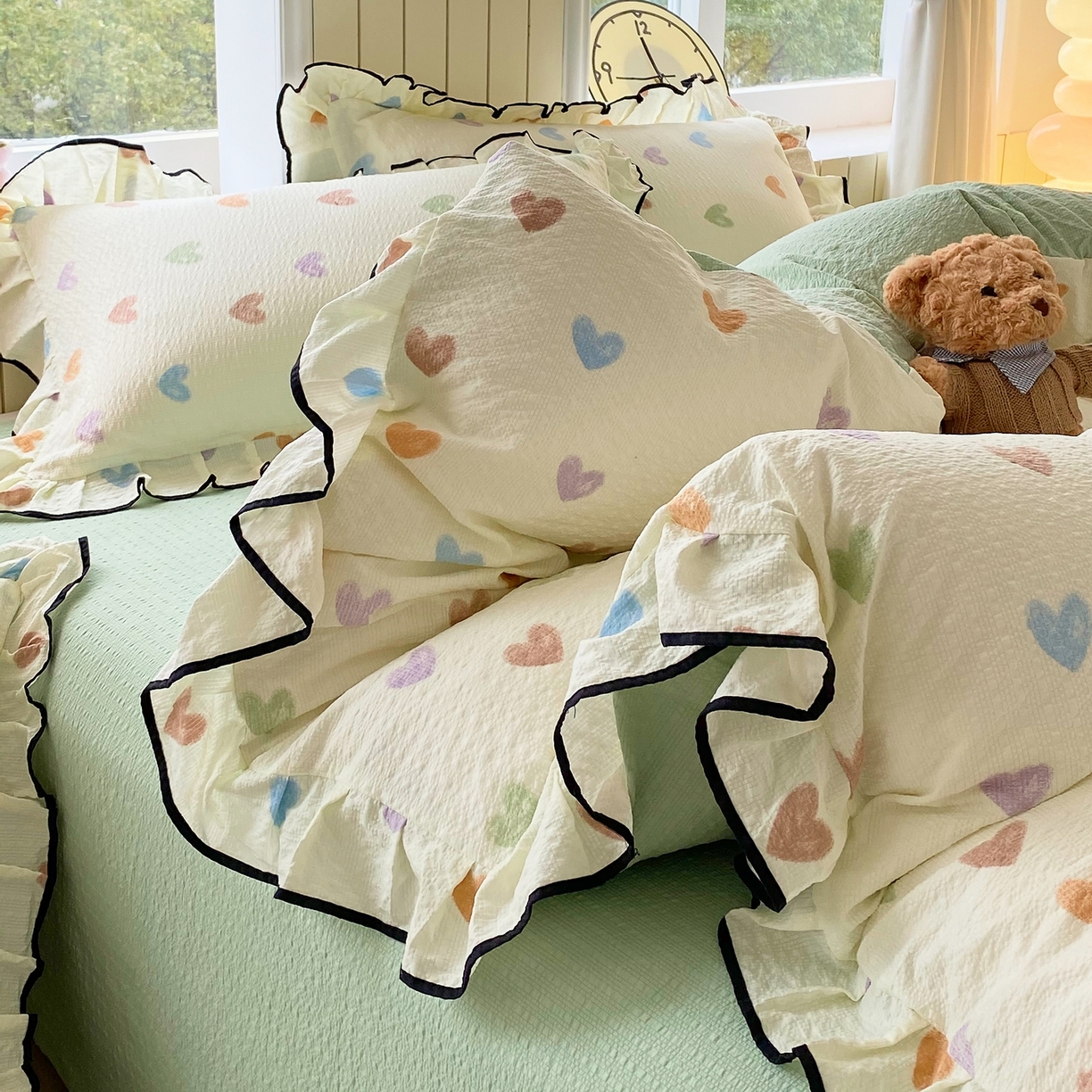 91家纺网 家纺一手货源 找家纺 （总）爱橙家纺（原艾橙家纺） 2026春夏新款韩式花边110g超柔泡芙纱四件套