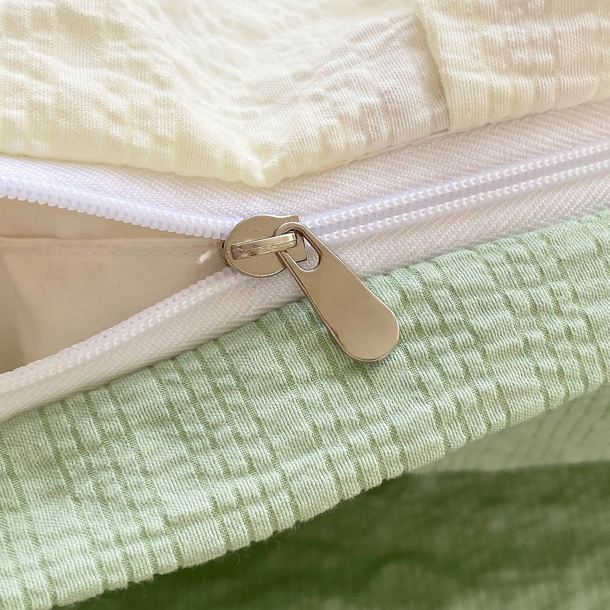 91家纺网 家纺一手货源 找家纺 （总）爱橙家纺（原艾橙家纺） 2026春夏新款韩式花边110g超柔泡芙纱四件套