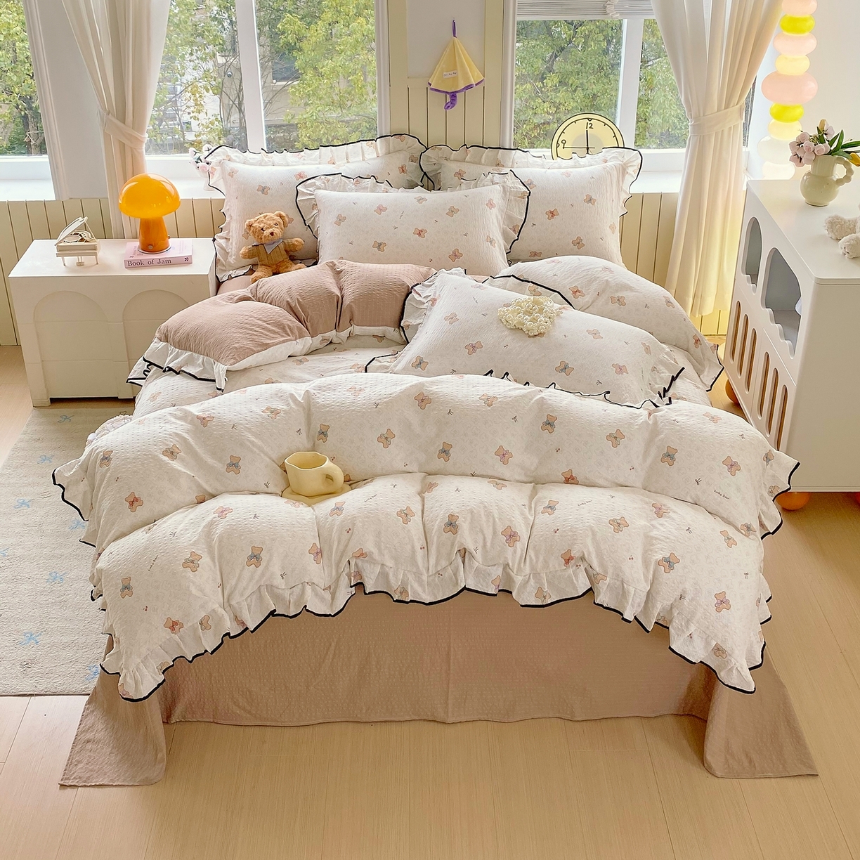 91家纺网 家纺一手货源 找家纺 爱橙家纺（原艾橙家纺） 2026春夏新款韩式花边110g超柔泡芙纱四件套 云朵熊