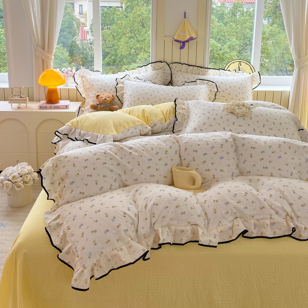 91家纺网 家纺一手货源 找家纺 爱橙家纺（原艾橙家纺） 2026春夏新款韩式花边110g超柔泡芙纱四件套 素锦织花