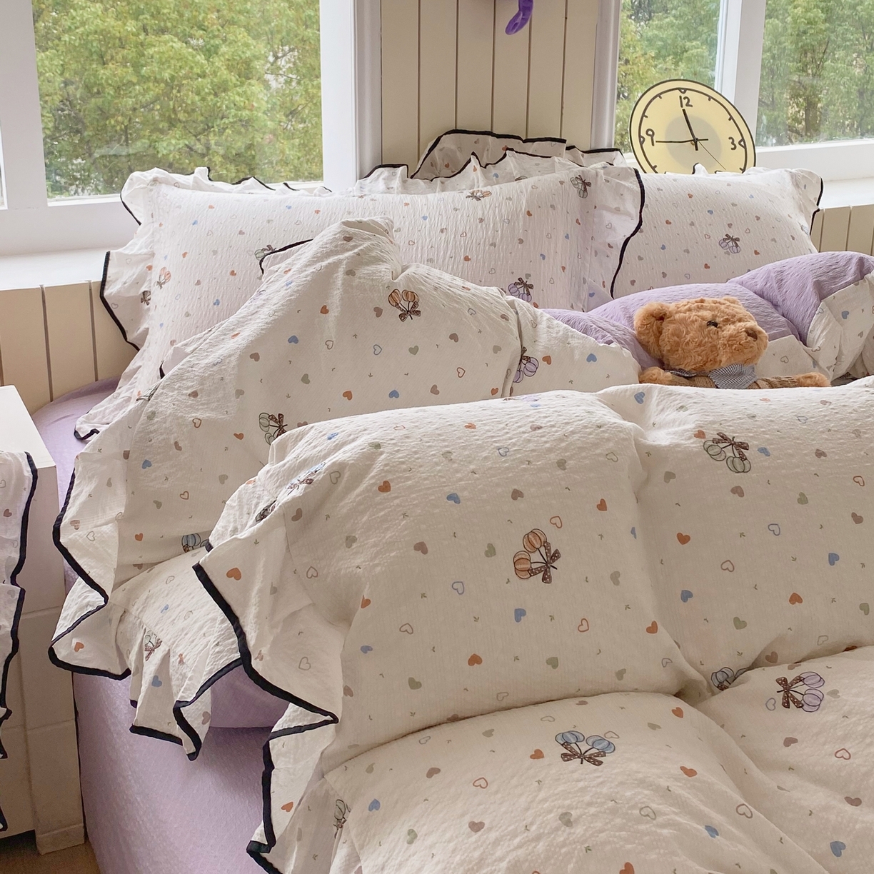 91家纺网 家纺一手货源 找家纺 爱橙家纺（原艾橙家纺） 2026春夏新款韩式花边110g超柔泡芙纱四件套 蝶糖