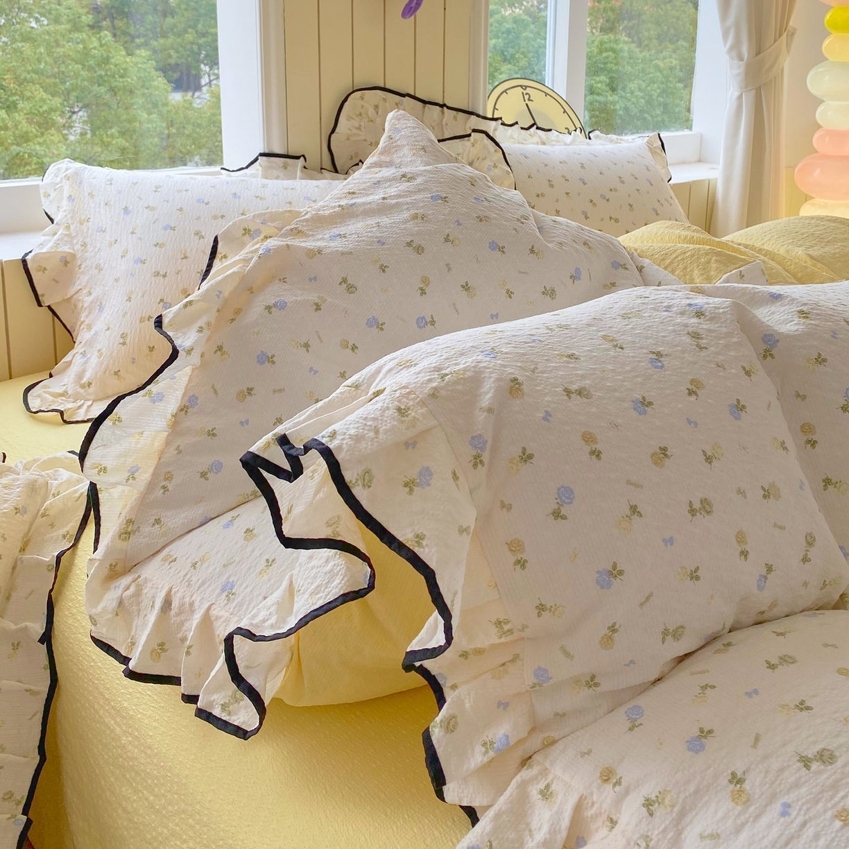 91家纺网 家纺一手货源 找家纺 爱橙家纺（原艾橙家纺） 2026春夏新款韩式花边110g超柔泡芙纱四件套 素锦织花