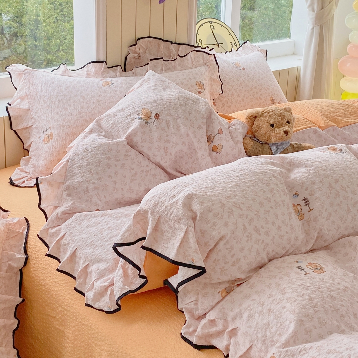 91家纺网 家纺一手货源 找家纺 爱橙家纺（原艾橙家纺） 2026春夏新款韩式花边110g超柔泡芙纱四件套 吉象