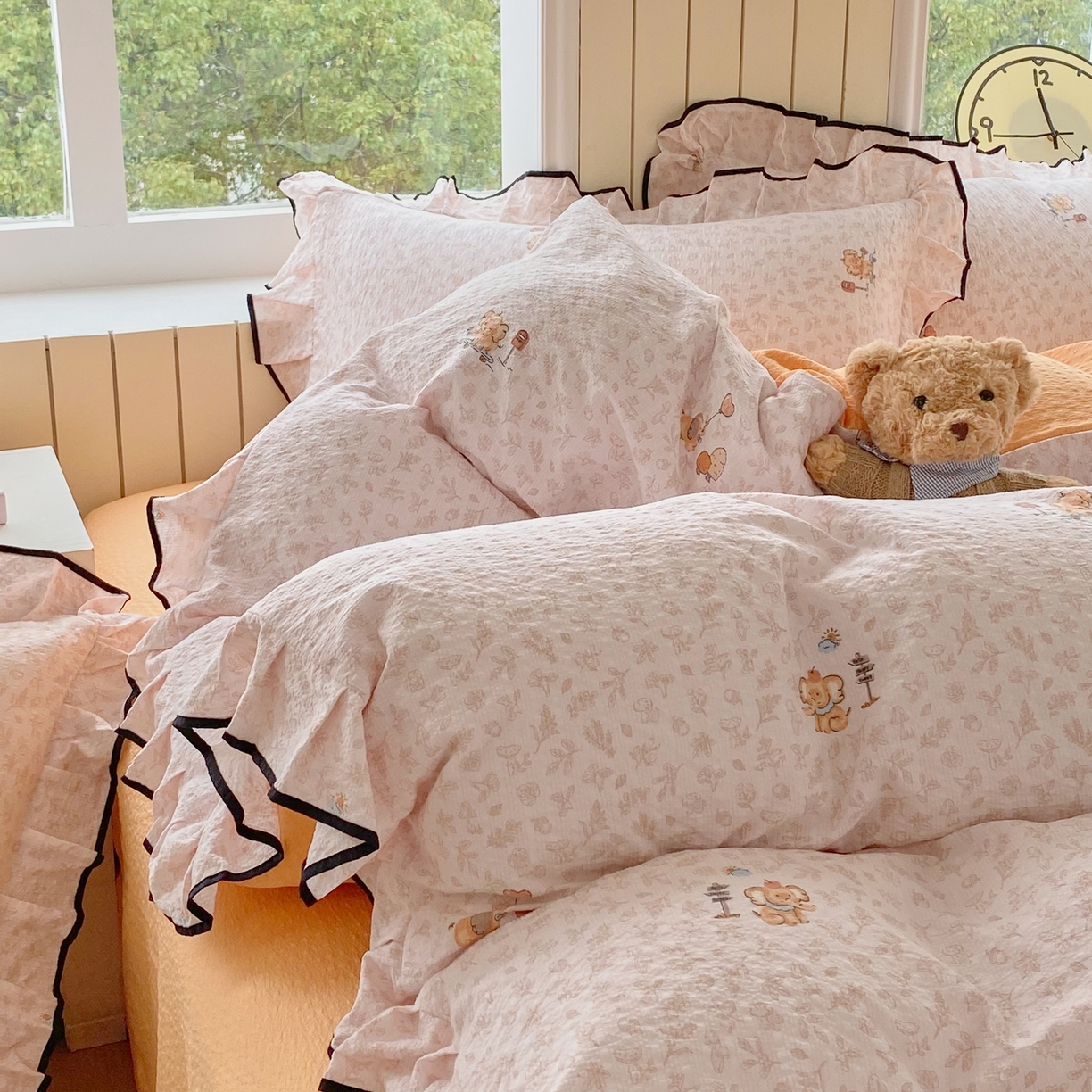 91家纺网 家纺一手货源 找家纺 爱橙家纺（原艾橙家纺） 2026春夏新款韩式花边110g超柔泡芙纱四件套 吉象