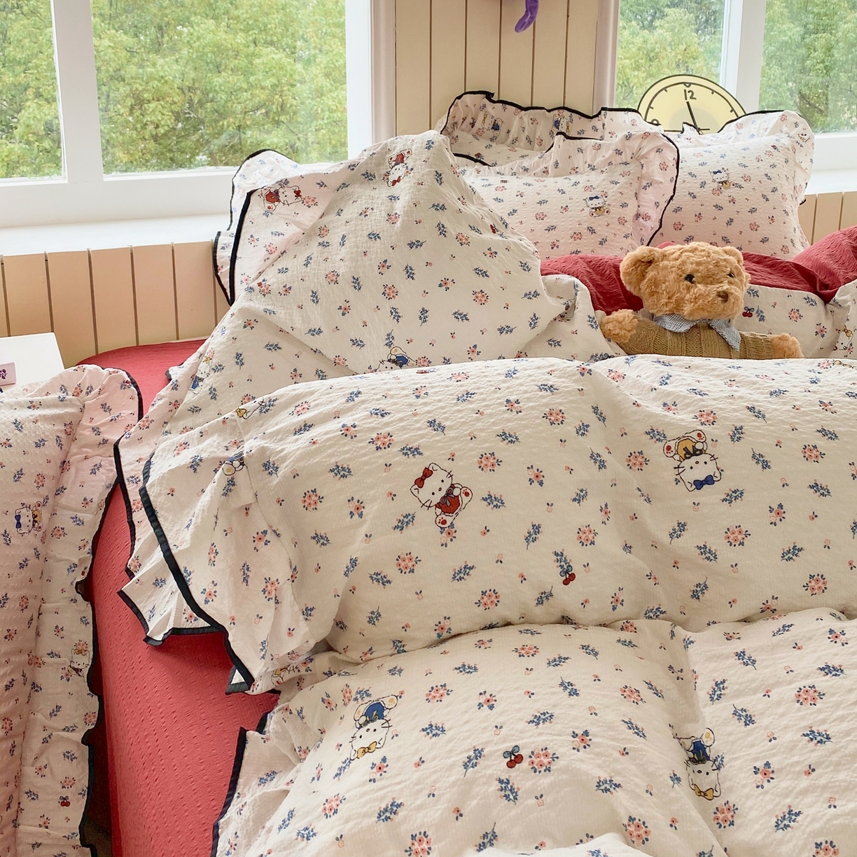 91家纺网 家纺一手货源 找家纺 爱橙家纺（原艾橙家纺） 2026春夏新款韩式花边110g超柔泡芙纱四件套 花町软猫