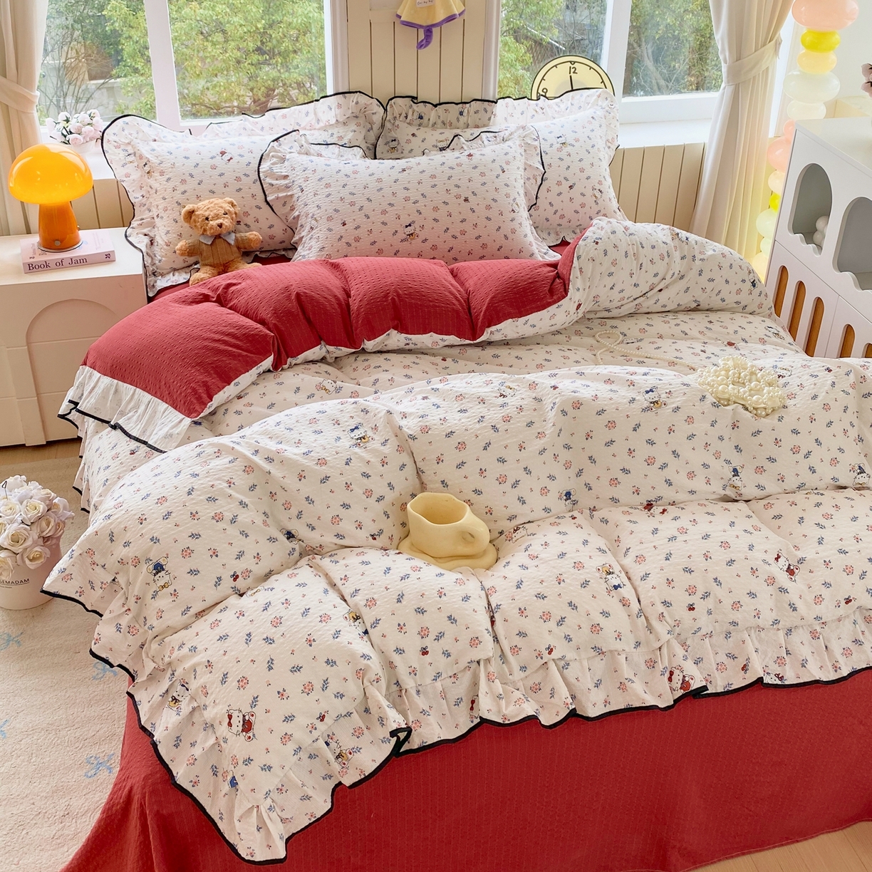 91家纺网 家纺一手货源 找家纺 爱橙家纺（原艾橙家纺） 2026春夏新款韩式花边110g超柔泡芙纱四件套 花町软猫