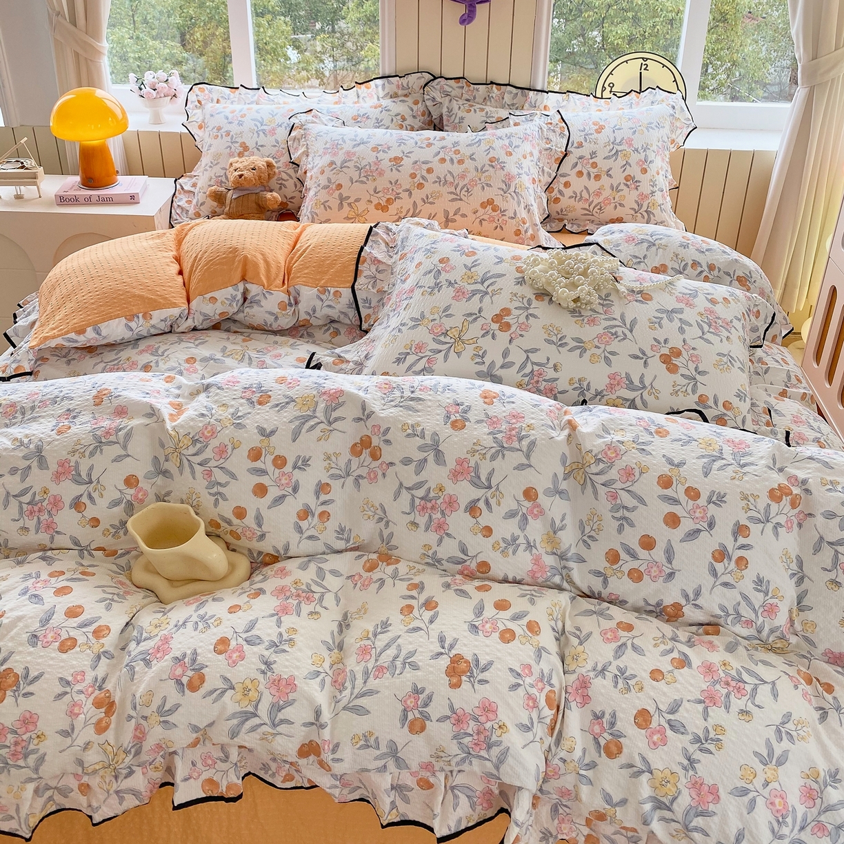 91家纺网 家纺一手货源 找家纺 爱橙家纺（原艾橙家纺） 2026春夏新款韩式花边110g超柔泡芙纱四件套 石榴花开