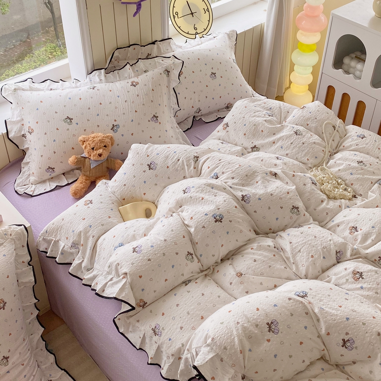 91家纺网 家纺一手货源 找家纺 爱橙家纺（原艾橙家纺） 2026春夏新款韩式花边110g超柔泡芙纱四件套 蝶糖