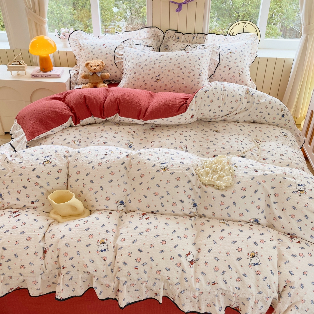 91家纺网 家纺一手货源 找家纺 爱橙家纺（原艾橙家纺） 2026春夏新款韩式花边110g超柔泡芙纱四件套 花町软猫