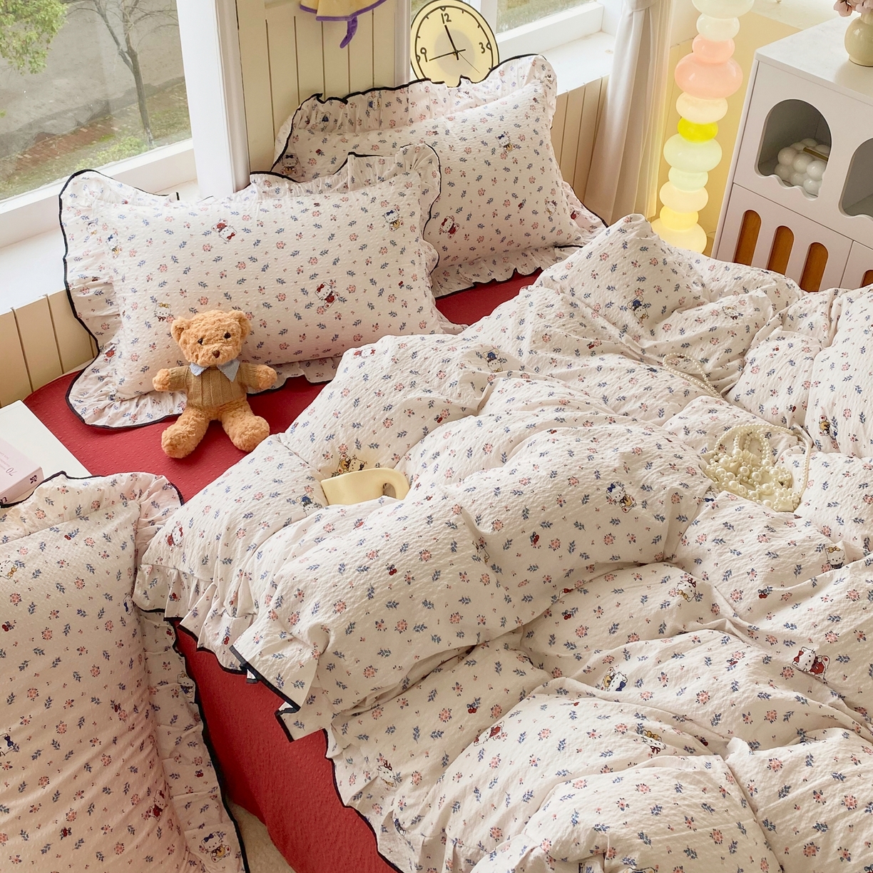 91家纺网 家纺一手货源 找家纺 爱橙家纺（原艾橙家纺） 2026春夏新款韩式花边110g超柔泡芙纱四件套 花町软猫