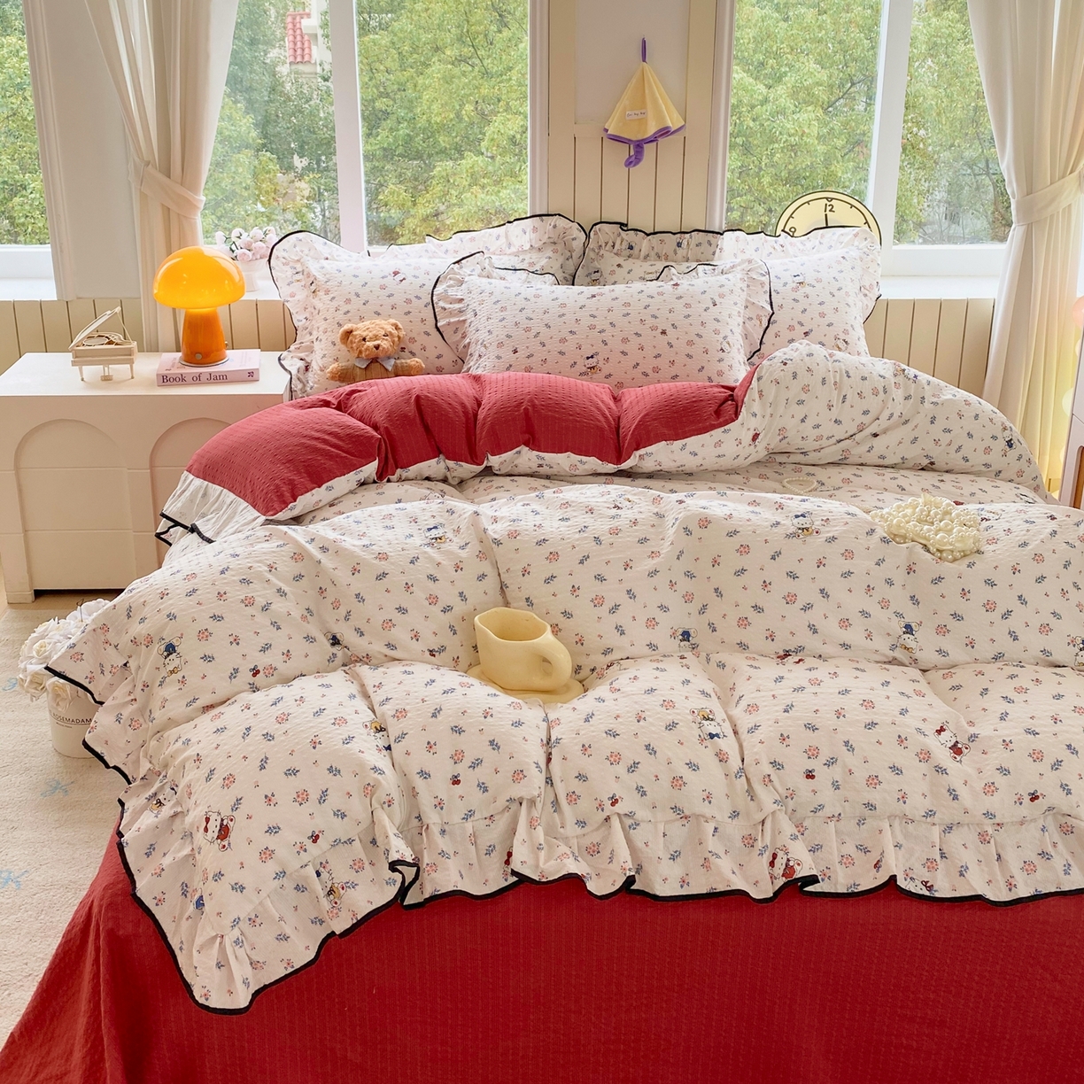 91家纺网 家纺一手货源 找家纺 爱橙家纺（原艾橙家纺） 2026春夏新款韩式花边110g超柔泡芙纱四件套 花町软猫