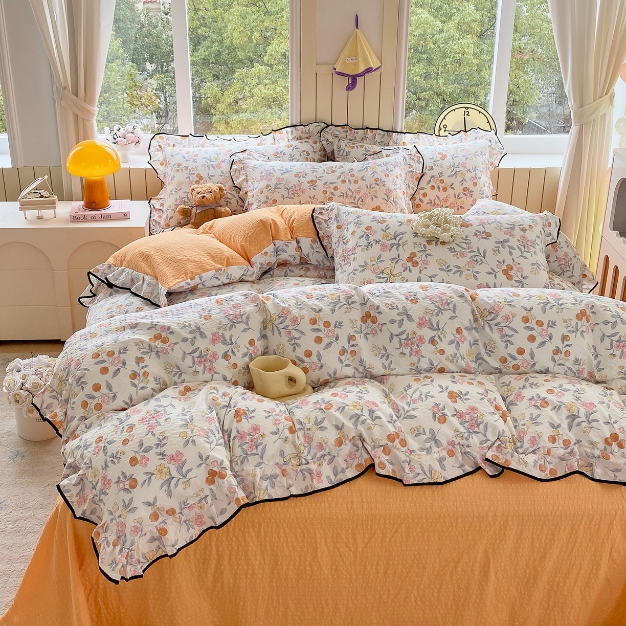 91家纺网 家纺一手货源 找家纺 爱橙家纺（原艾橙家纺） 2026春夏新款韩式花边110g超柔泡芙纱四件套 石榴花开