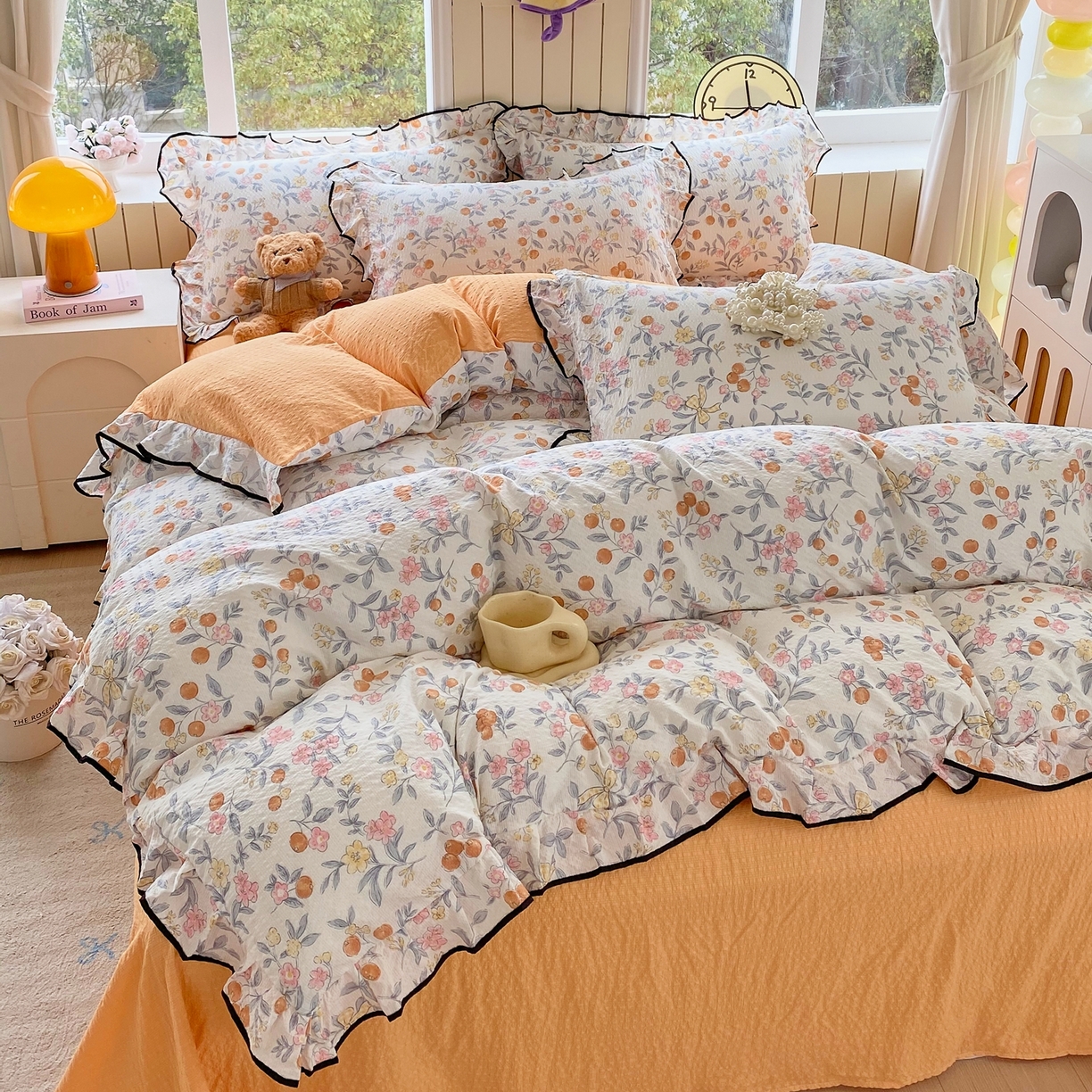 91家纺网 家纺一手货源 找家纺 爱橙家纺（原艾橙家纺） 2026春夏新款韩式花边110g超柔泡芙纱四件套 石榴花开