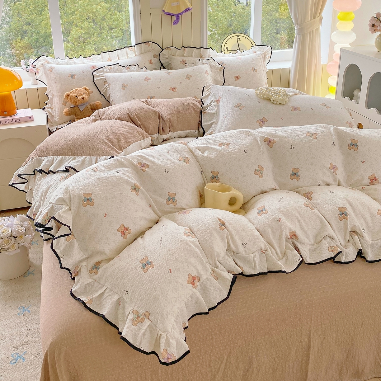 91家纺网 家纺一手货源 找家纺 爱橙家纺（原艾橙家纺） 2026春夏新款韩式花边110g超柔泡芙纱四件套 云朵熊