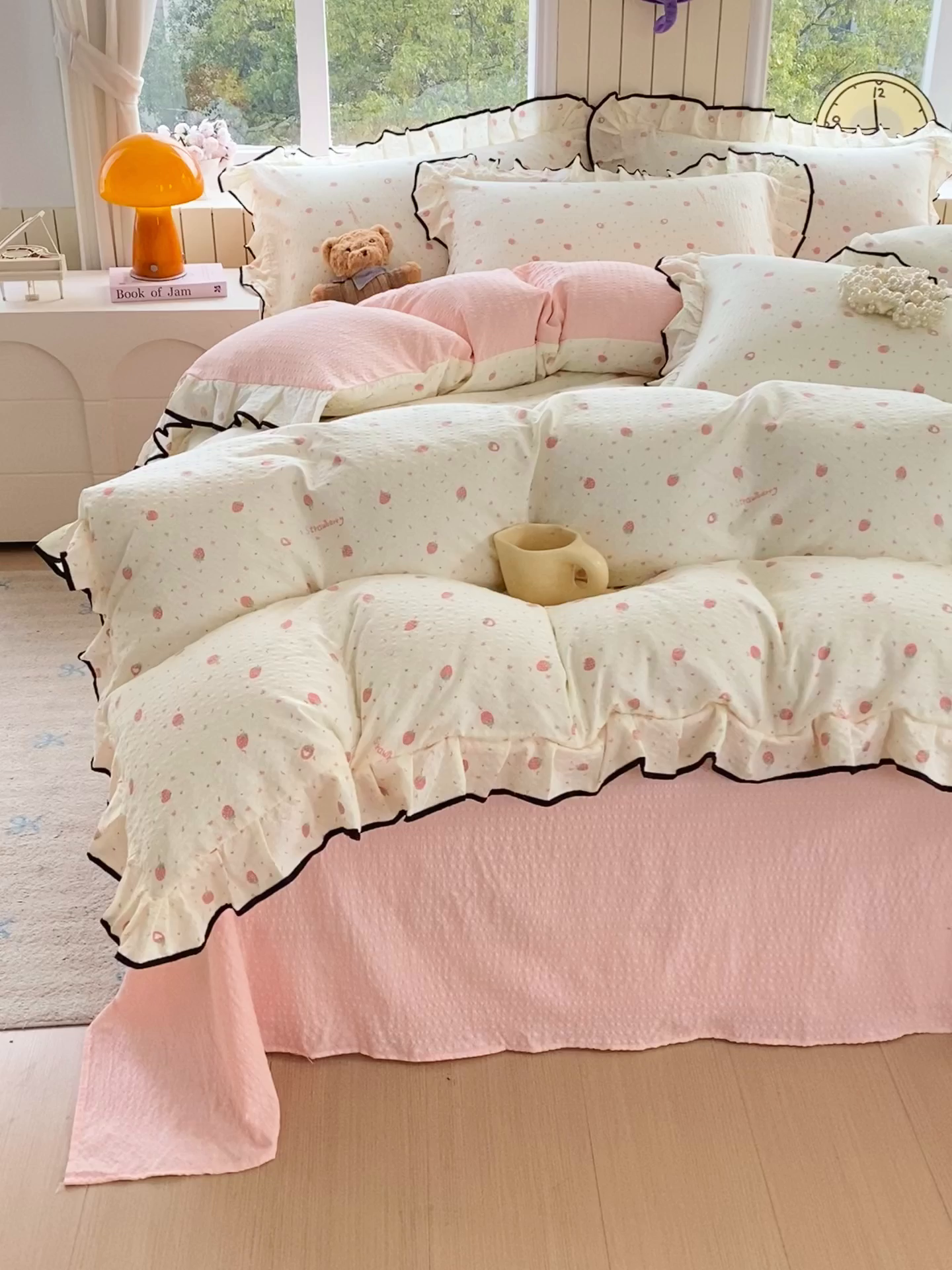 91家纺网 家纺一手货源 找家纺 爱橙家纺（原艾橙家纺） 2026春夏新款韩式花边110g超柔泡芙纱四件套 美莓果