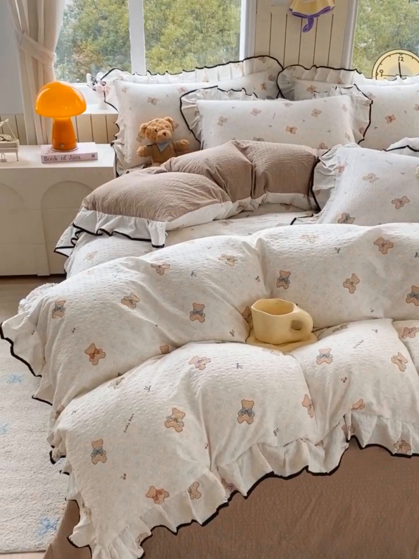 91家纺网 家纺一手货源 找家纺 爱橙家纺（原艾橙家纺） 2026春夏新款韩式花边110g超柔泡芙纱四件套 云朵熊