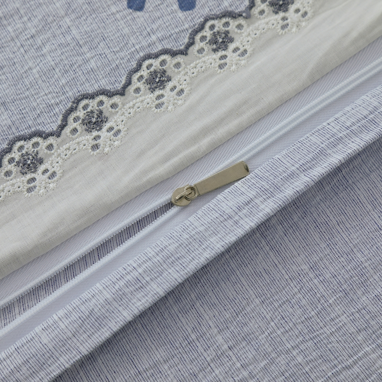 91家纺网 家纺一手货源 找家纺 恋之语 2026新款全棉花边色织水洗棉花边四件套 浅蓝汪汪