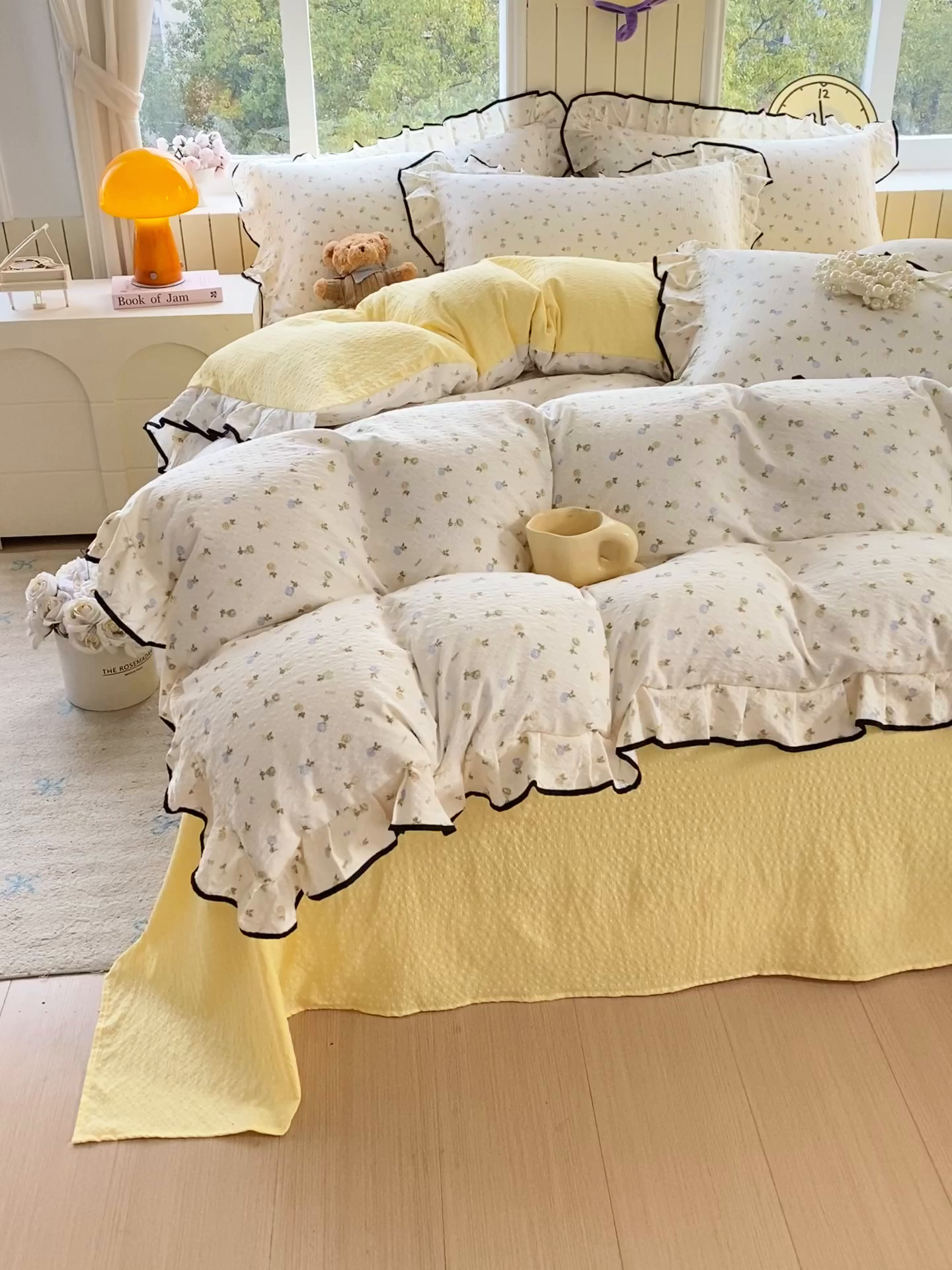 91家纺网 家纺一手货源 找家纺 爱橙家纺（原艾橙家纺） 2026春夏新款韩式花边110g超柔泡芙纱四件套 素锦织花