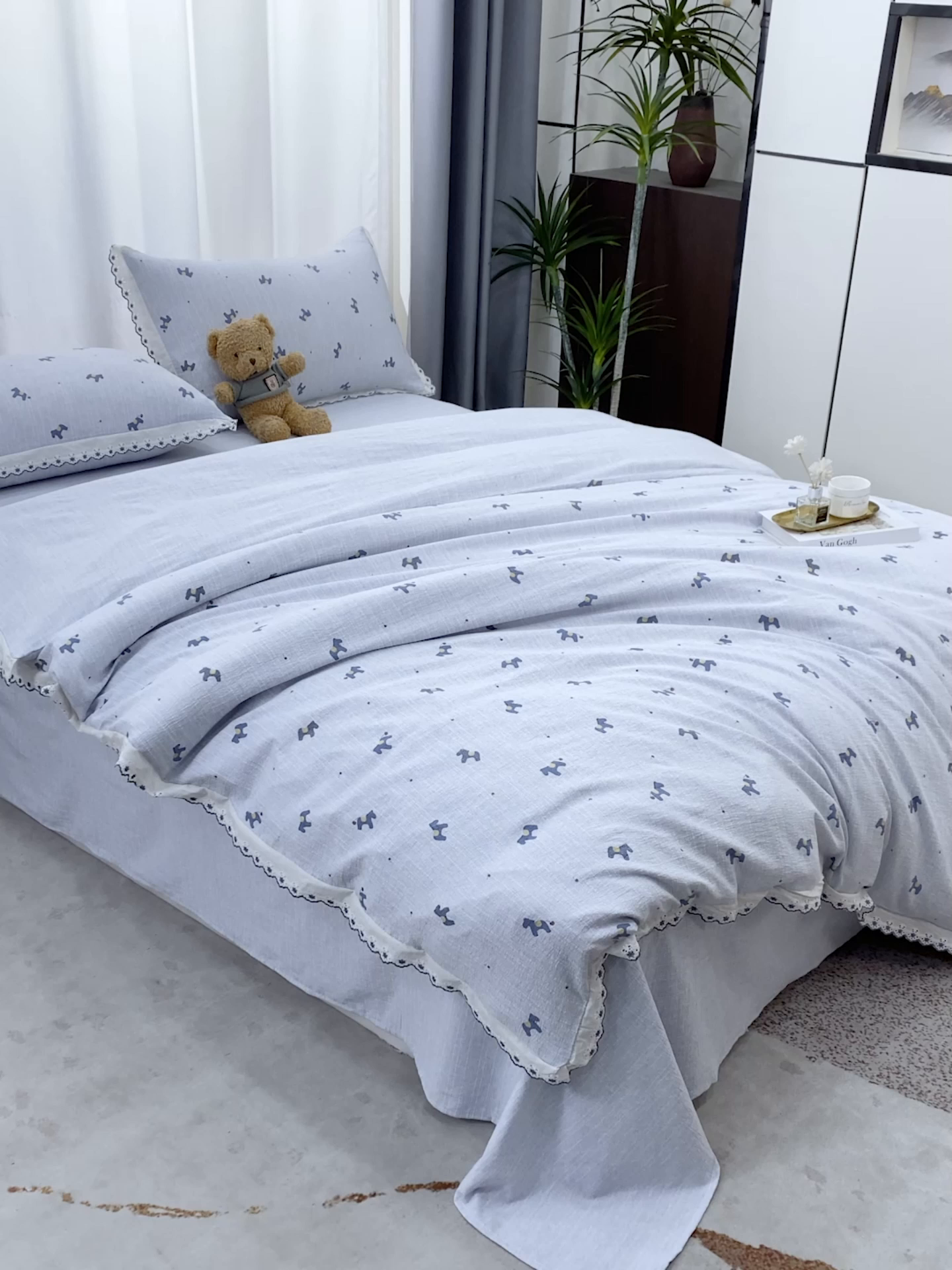 91家纺网 家纺一手货源 找家纺 恋之语 2026新款全棉花边色织水洗棉花边四件套 浅蓝汪汪