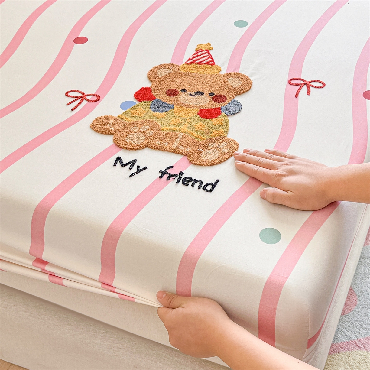 91家纺网 家纺一手货源 找家纺 笙意家纺 2026新款50S全棉纯棉毛巾绣单品床笠床笠单件 派对小熊