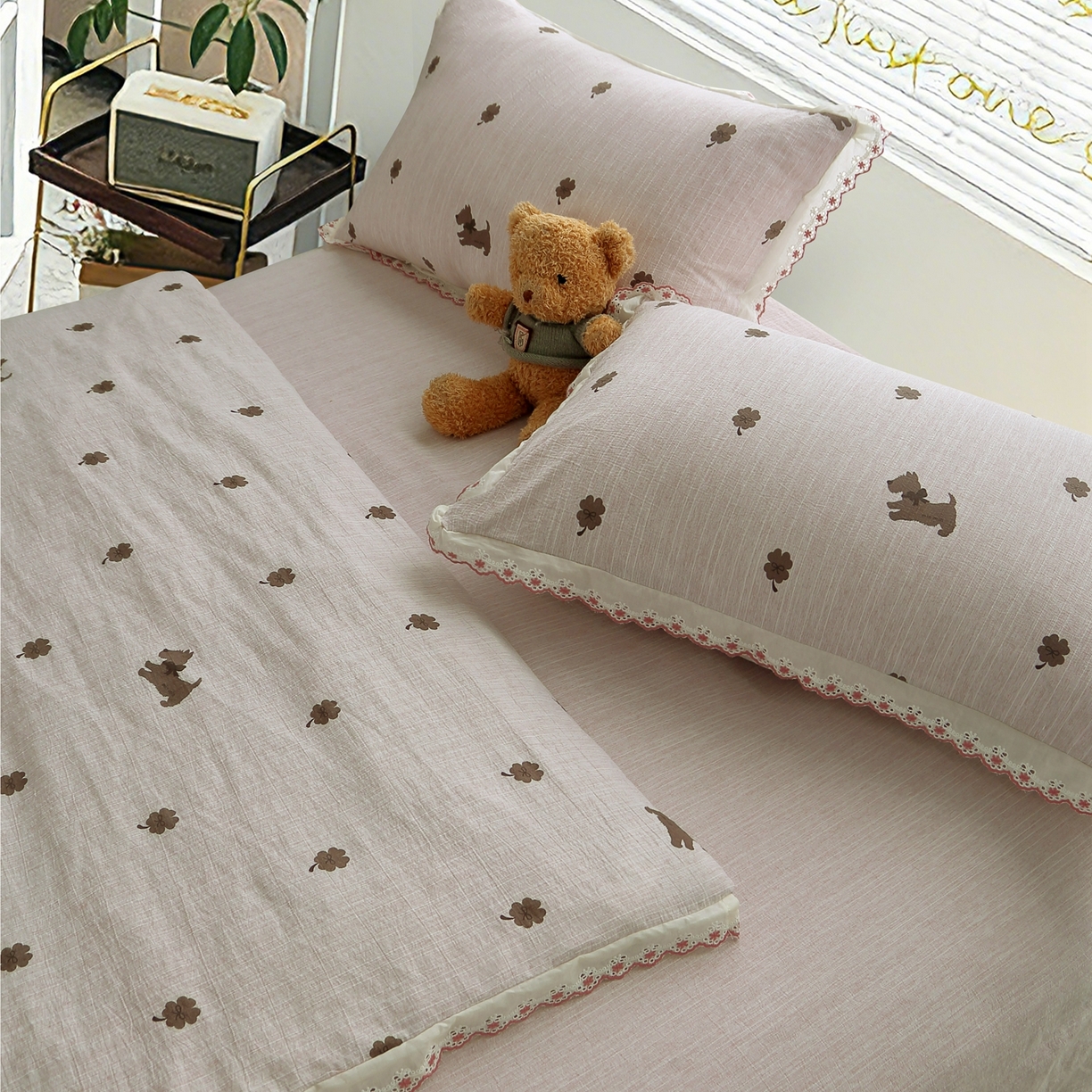 91家纺网 家纺一手货源 找家纺 恋之语 2026新款全棉花边色织水洗棉花边四件套 浅棕奶汪