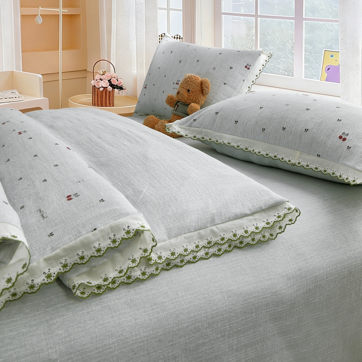 91家纺网 家纺一手货源 找家纺 恋之语 2026新款全棉花边色织水洗棉花边四件套 樱桃-蓝