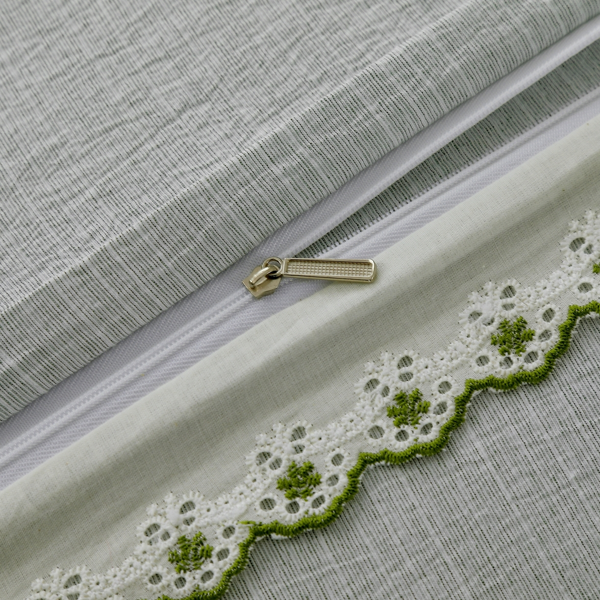 91家纺网 家纺一手货源 找家纺 恋之语 2026新款全棉花边色织水洗棉花边四件套 樱桃-蓝