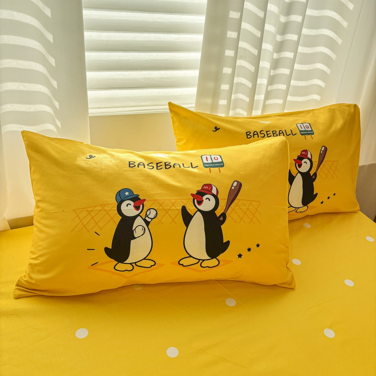 91家纺网 家纺一手货源 找家纺 孩子王家纺 2026新款卡通亲肤活性大版全纯棉专版企鹅系列四件套 棒球乐园