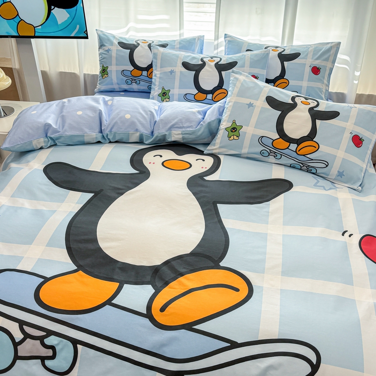 91家纺网 家纺一手货源 找家纺 孩子王家纺 2026新款卡通亲肤活性大版全纯棉专版企鹅系列四件套 元气企鹅
