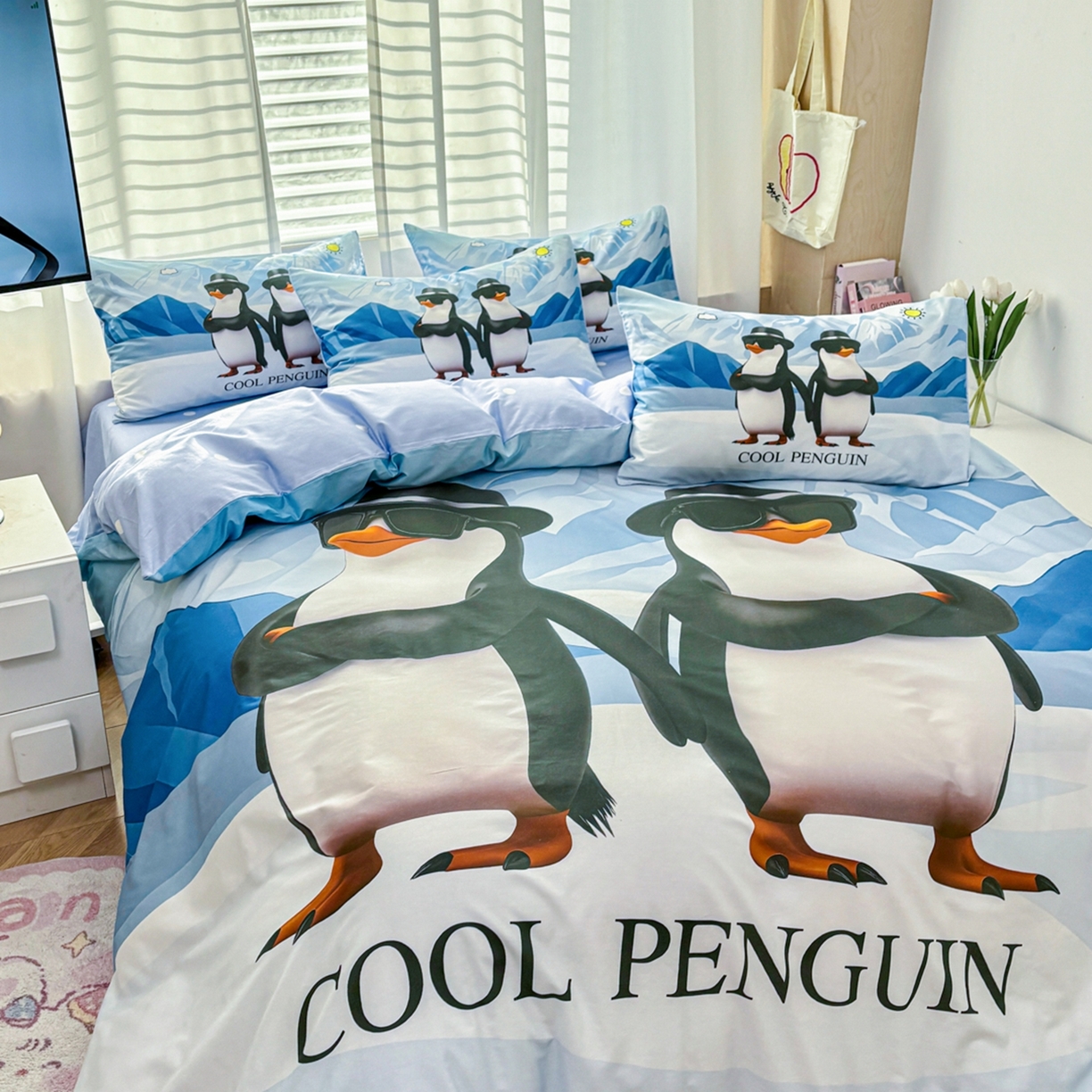 91家纺网 家纺一手货源 找家纺 孩子王家纺 2026新款卡通亲肤活性大版全纯棉专版企鹅系列四件套 冰川企鹅