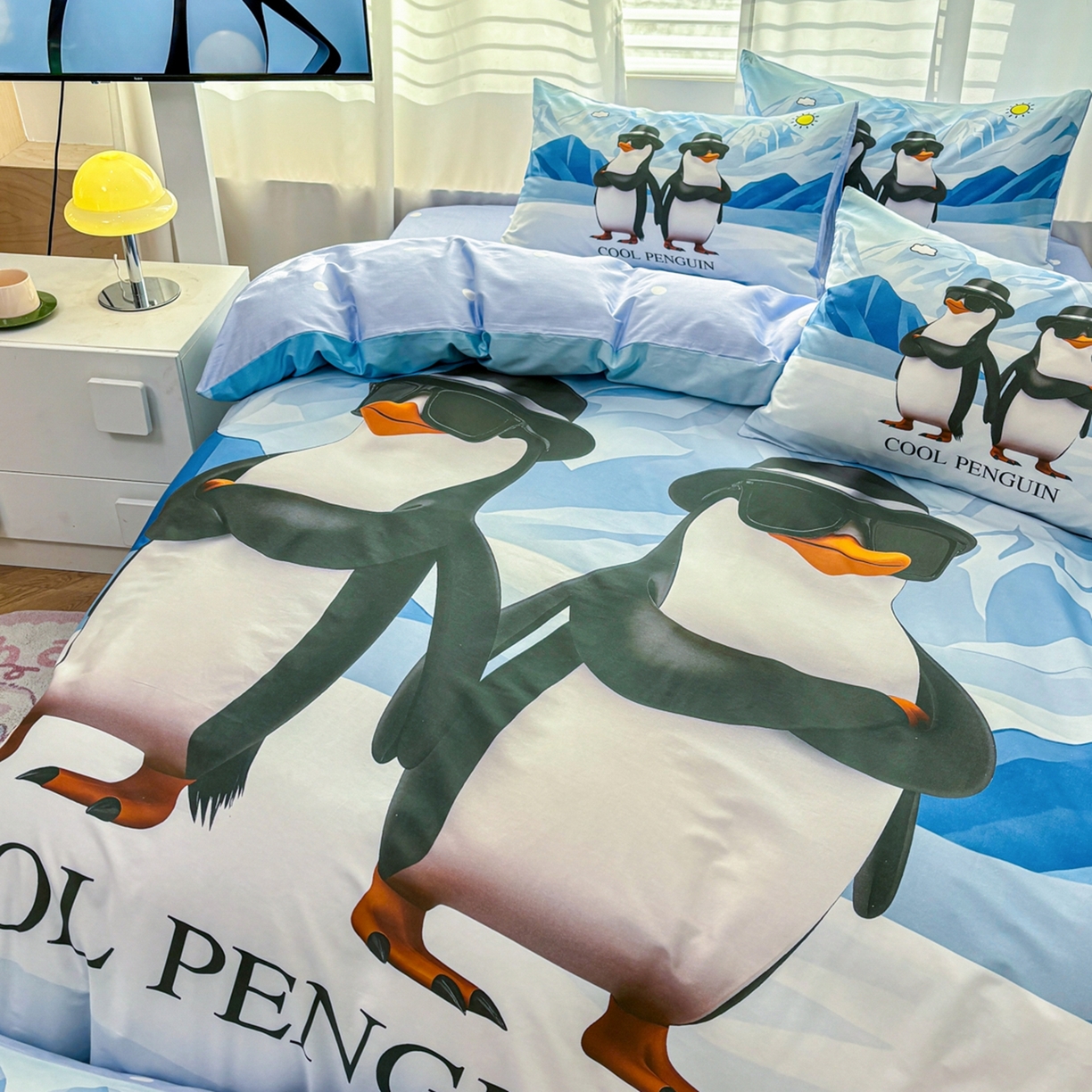 91家纺网 家纺一手货源 找家纺 孩子王家纺 2026新款卡通亲肤活性大版全纯棉专版企鹅系列四件套 冰川企鹅