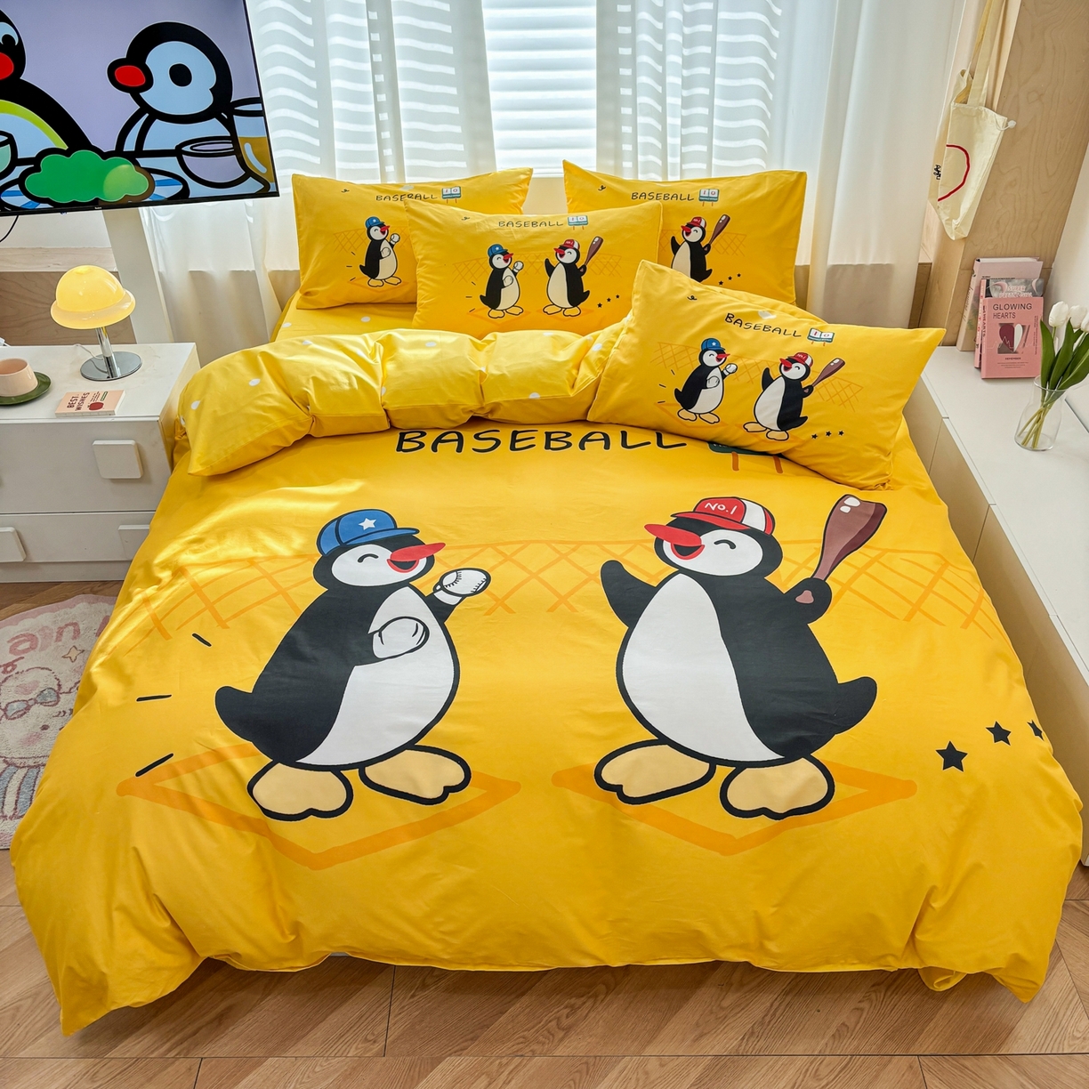 91家纺网 家纺一手货源 找家纺 孩子王家纺 2026新款卡通亲肤活性大版全纯棉专版企鹅系列四件套 棒球乐园