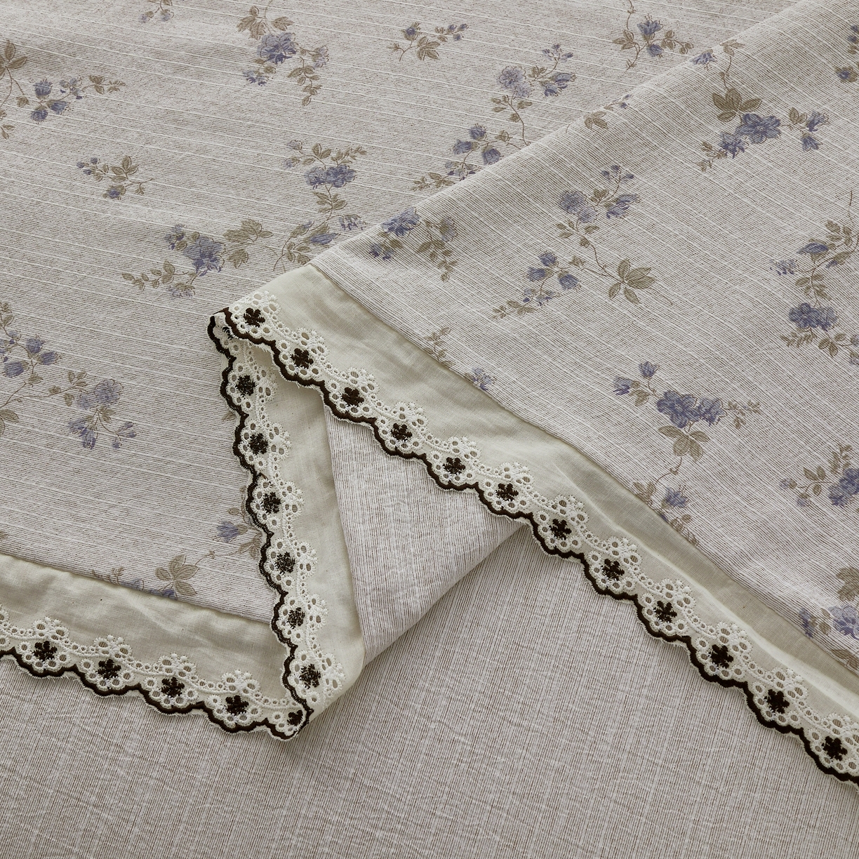 91家纺网 家纺一手货源 找家纺 恋之语 2026新款全棉花边色织水洗棉花边四件套 紫雾星花