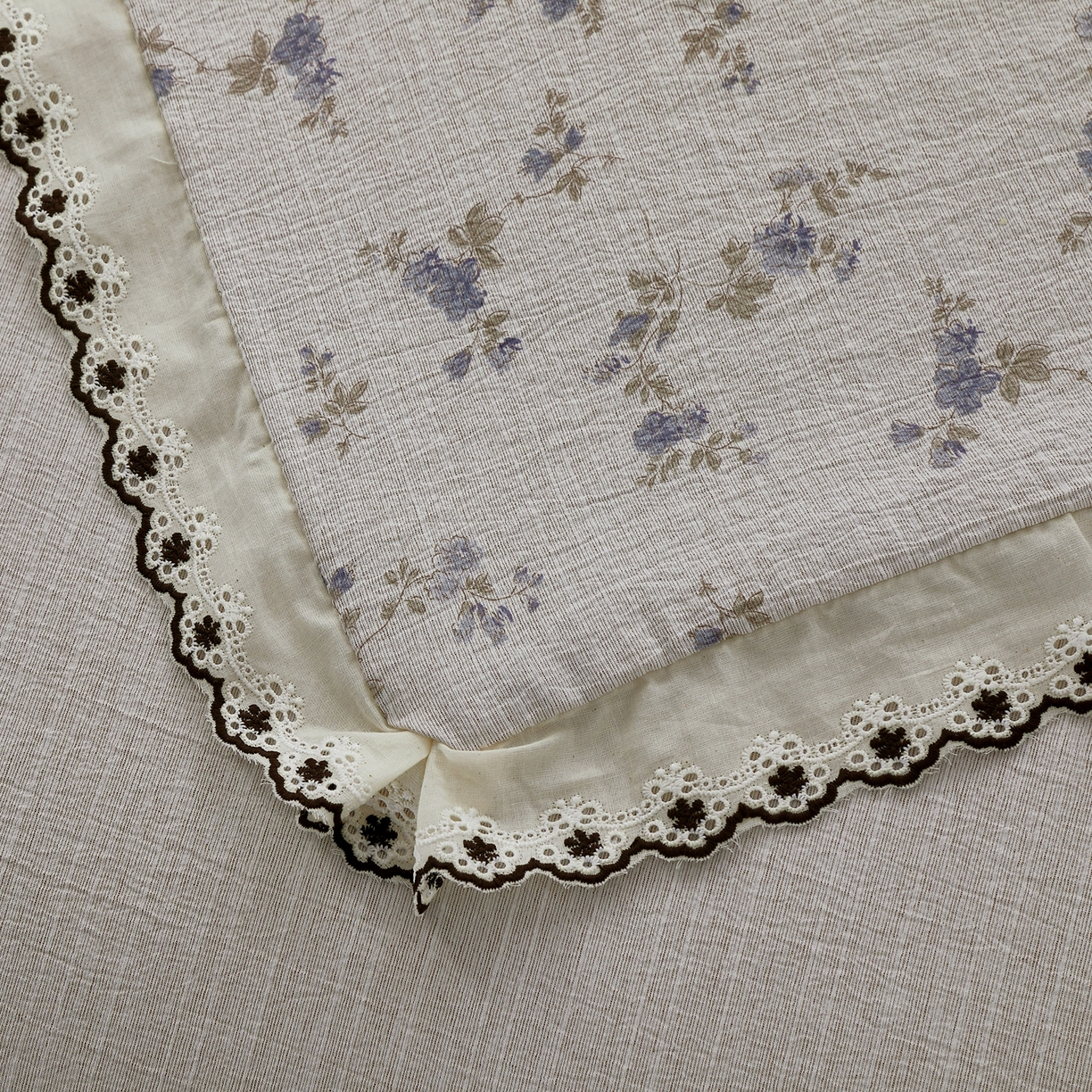 91家纺网 家纺一手货源 找家纺 恋之语 2026新款全棉花边色织水洗棉花边四件套 紫雾星花