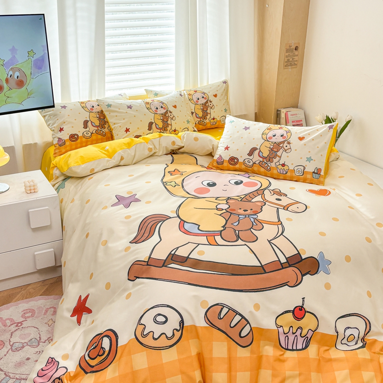 91家纺网 家纺一手货源 找家纺 孩子王家纺 2026新款卡通亲肤全棉纯棉大版星星人系列四件套 焦糖木马