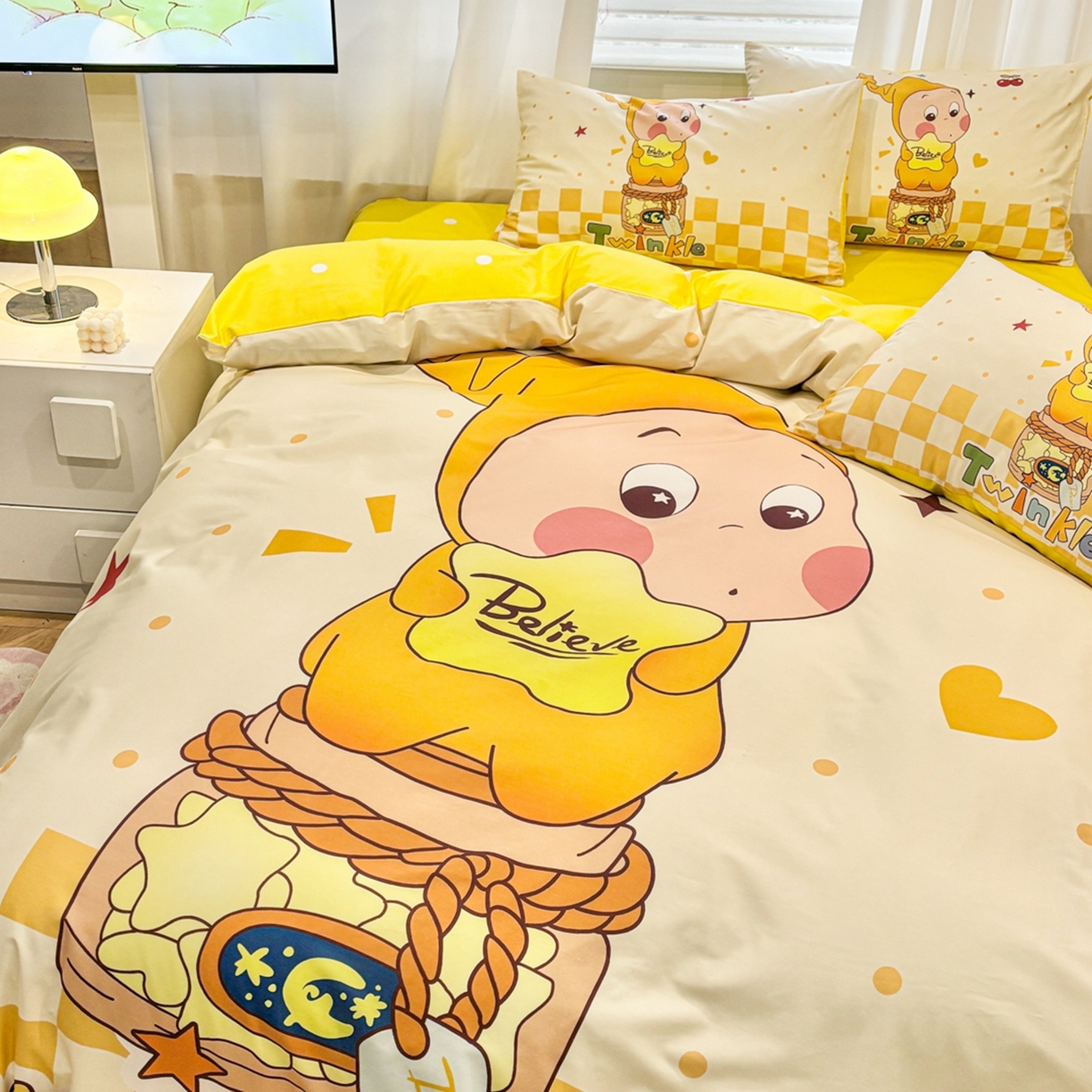 91家纺网 家纺一手货源 找家纺 孩子王家纺 2026新款卡通亲肤全棉纯棉大版星星人系列四件套 芝士星梦