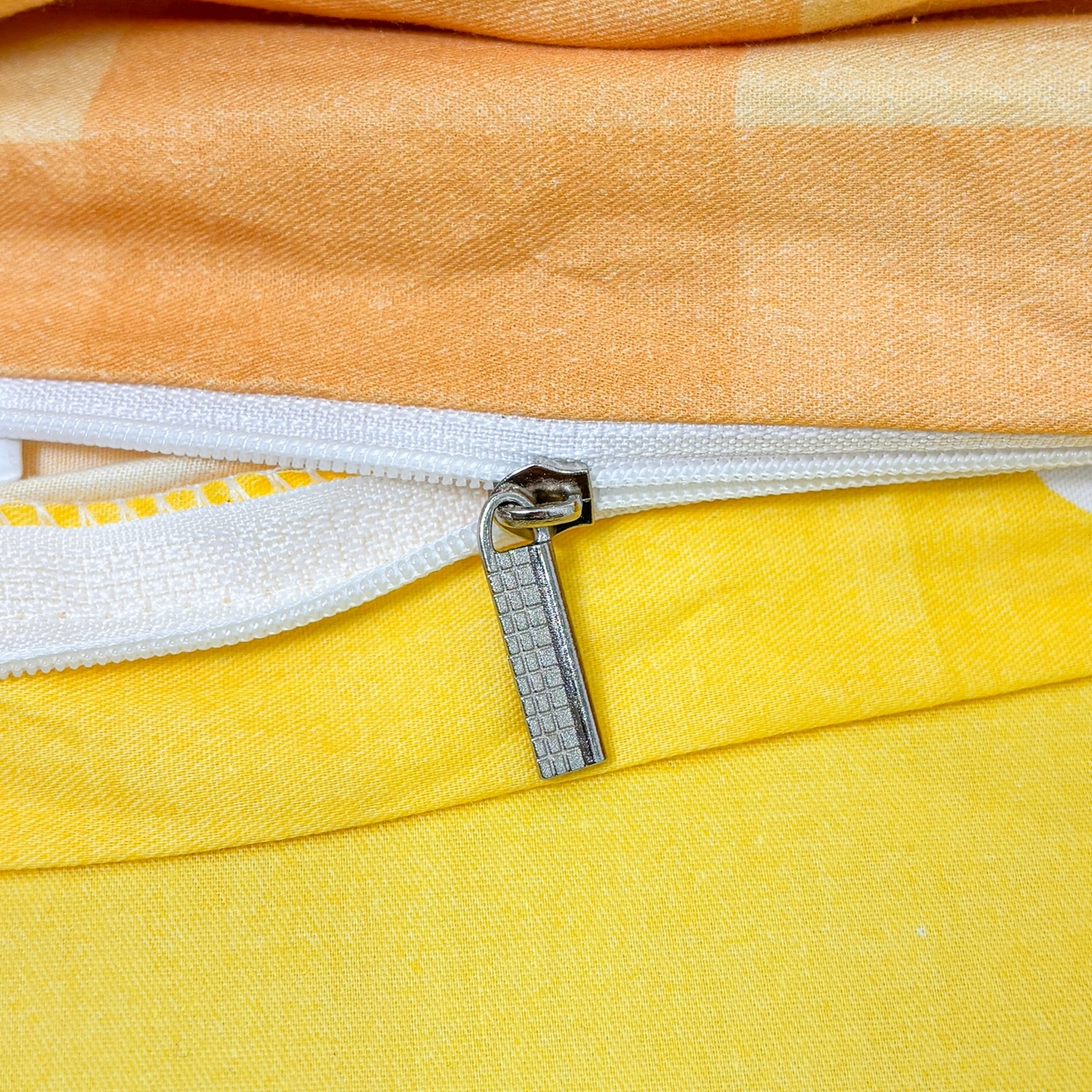 91家纺网 家纺一手货源 找家纺 孩子王家纺 2026新款卡通亲肤全棉纯棉大版星星人系列四件套 焦糖木马